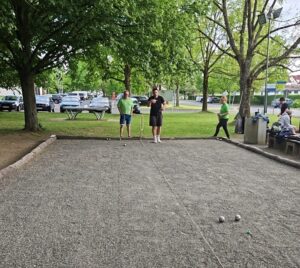 Mehr über den Artikel erfahren Team 2 der Boule-Freunde Fernwald startet mit einer Niederlage in die Boule Freizeit Liga Hessen 2025